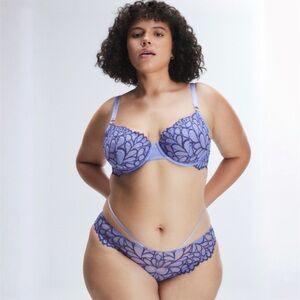 💜✨ NWT Savage X Fenty Not Sorry Unlined Lace Balconette Bra
Size 44D 💜✨